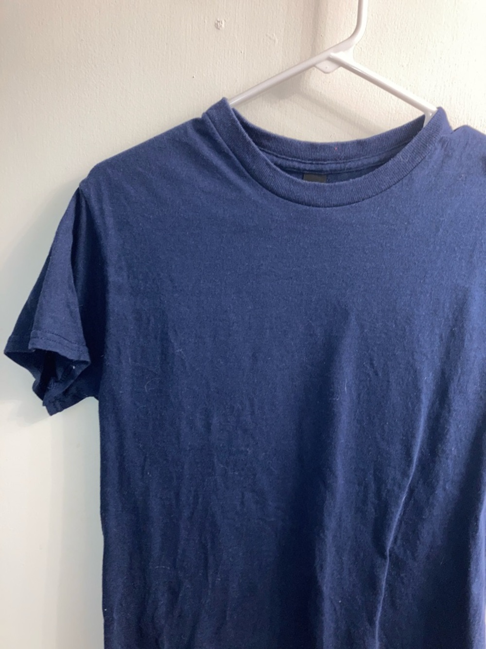 Men's Solid Navy Short Sleeve Crewneck T-Shirt
